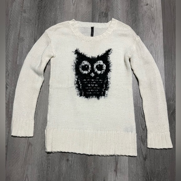 Full Tilt Ivory w Black Owl Sweater - Sz Youth Large - Picture 1 of 8